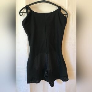 CURVEEZ shapewear Bodysuit Zize Xl  black